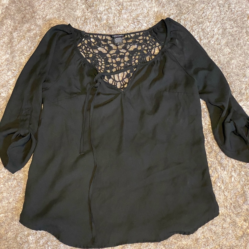 Black shirt